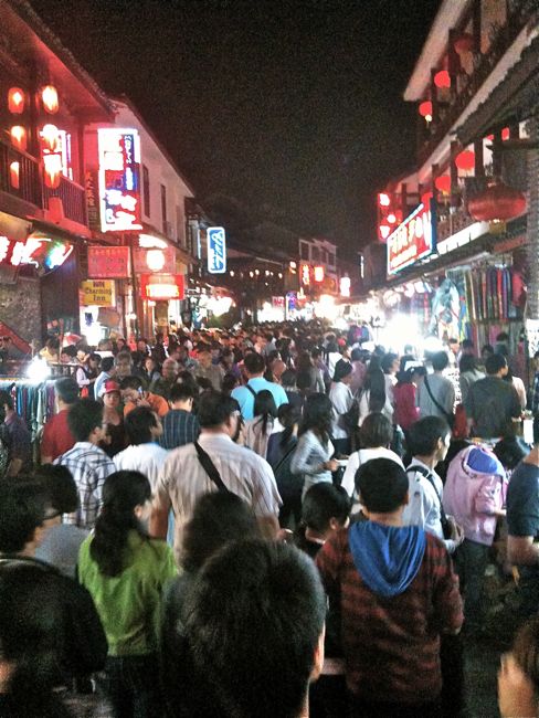 Sat night in Yangshuo